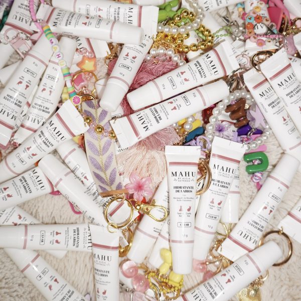 Hidratante de labios red + Charm Regalo - Imagen 3